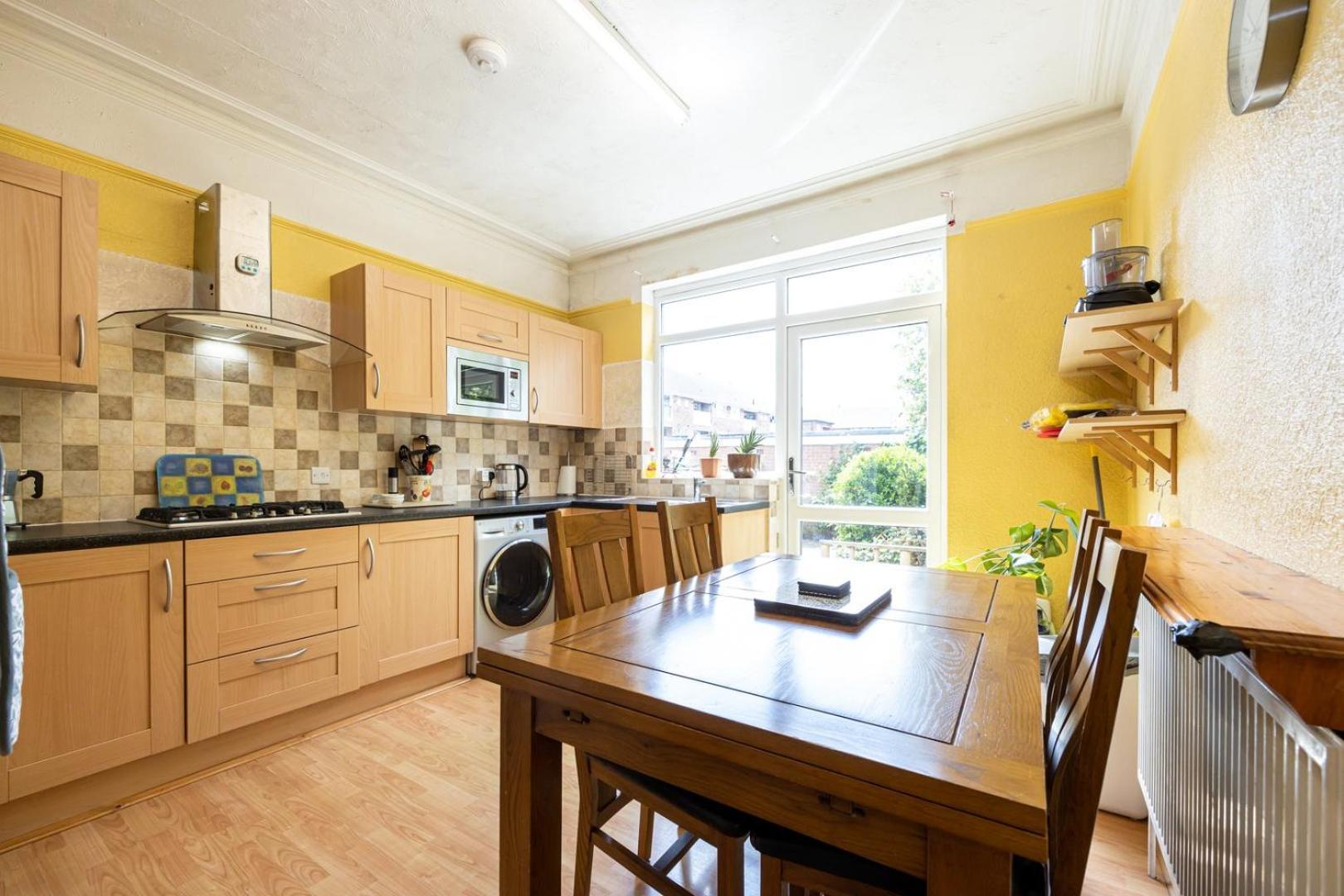 Guestready - Enchanting Life In Gorse Hill Manchester Buitenkant foto